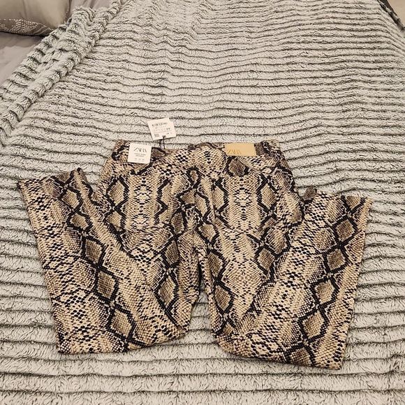 Snakeskin print high rise skinny Zara pants size 12, new with tags! - Picture 8 of 12